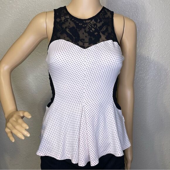 Guess Polkadot Peplum Sleeveless Blouse Pink With Black Lace Detail Size XSmall - Picture 2 of 14